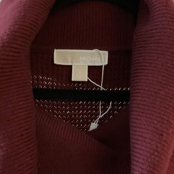 NWT sweater - Picture 2 of 4